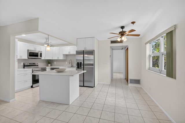 294 Tuscany Lane, Delray Beach, FL 33446