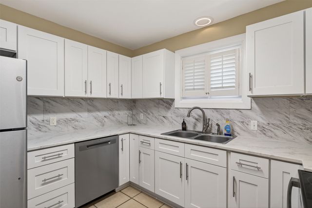 2018 Shadywood Lane, Shreveport, LA 71105