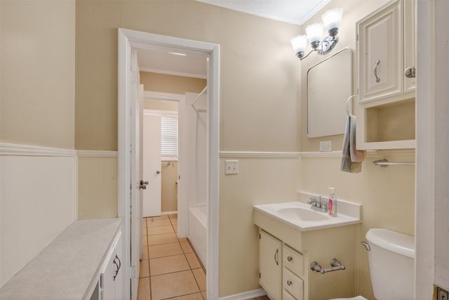 2018 Shadywood Lane, Shreveport, LA 71105