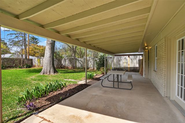 2018 Shadywood Lane, Shreveport, LA 71105