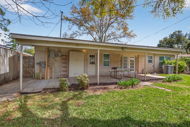 2018 Shadywood Lane, Shreveport, LA 71105