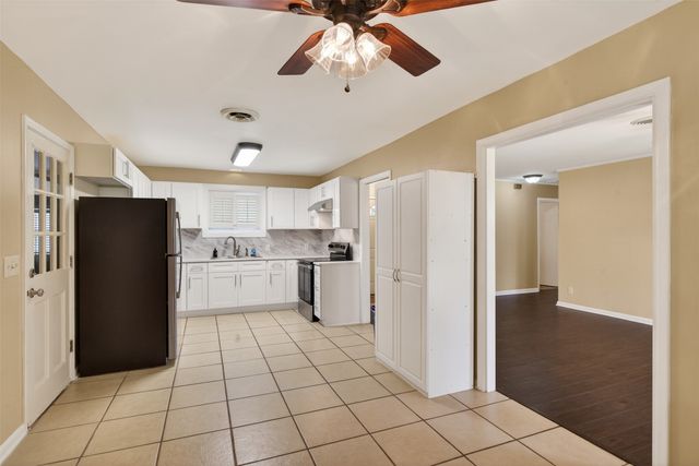 2018 Shadywood Lane, Shreveport, LA 71105