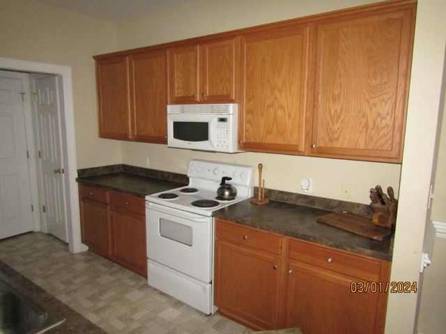 2057 Silvercrest Dr., Myrtle Beach, SC 29579