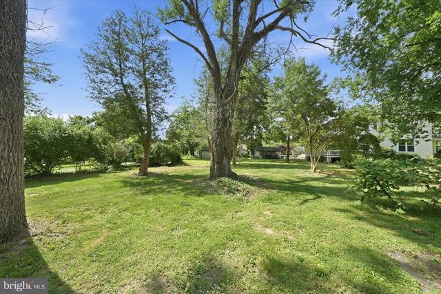 701 GREENBANK RD, Wilmington, DE 19808