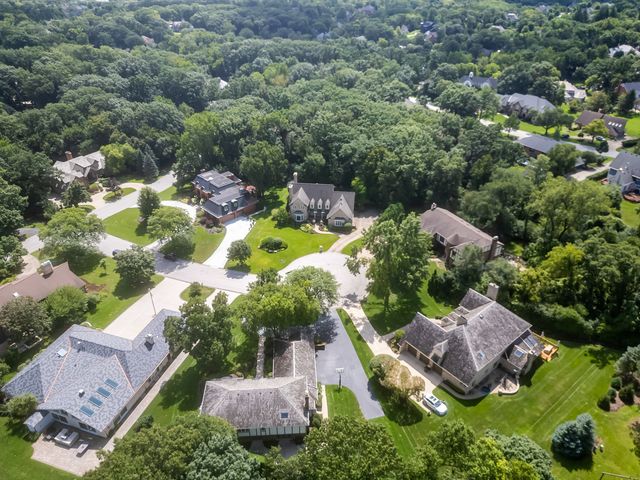 5 Regent Court, Burr Ridge, IL 60527