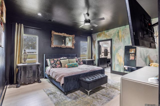 42459 Wesley Howe Rd, Gonzales, LA 70737