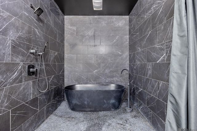 42459 Wesley Howe Rd, Gonzales, LA 70737