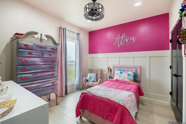 42459 Wesley Howe Rd, Gonzales, LA 70737