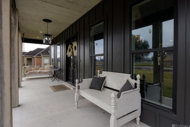 42459 Wesley Howe Rd, Gonzales, LA 70737