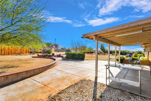 16535 Candlewood, Apple Valley, CA 92307