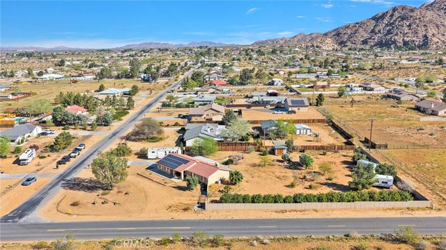 16535 Candlewood, Apple Valley, CA 92307