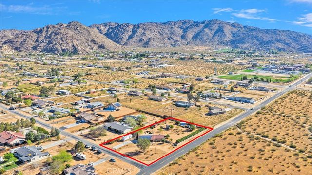 16535 Candlewood, Apple Valley, CA 92307