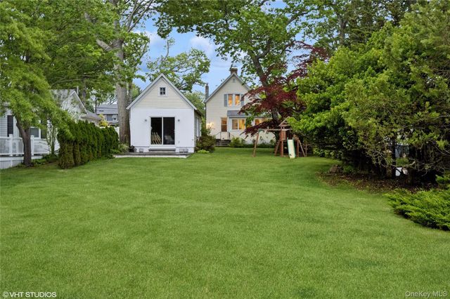 3725 Wickham Avenue, Mattituck, NY 11952