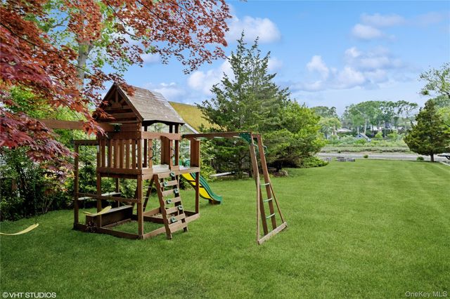 3725 Wickham Avenue, Mattituck, NY 11952