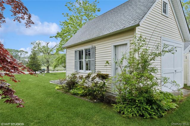 3725 Wickham Avenue, Mattituck, NY 11952