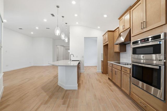 3710 PINE PEAK LOOP, Plant City, FL 33565