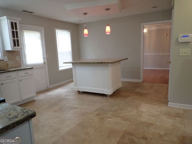 827 Sinclair Way, Jonesboro, GA 30238