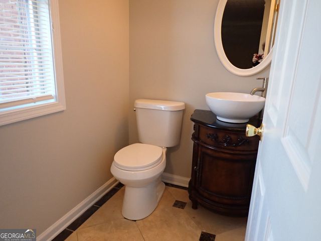 827 Sinclair Way, Jonesboro, GA 30238