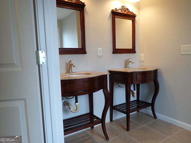 827 Sinclair Way, Jonesboro, GA 30238