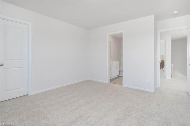 218 Covey Lane, Winston-salem, NC 27107