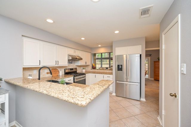 31 Gannet Hollow Place, The Woodlands, TX 77381
