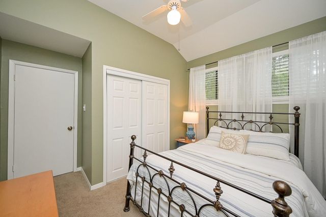 31 Gannet Hollow Place, The Woodlands, TX 77381