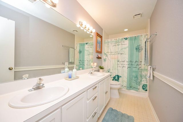 31 Gannet Hollow Place, The Woodlands, TX 77381