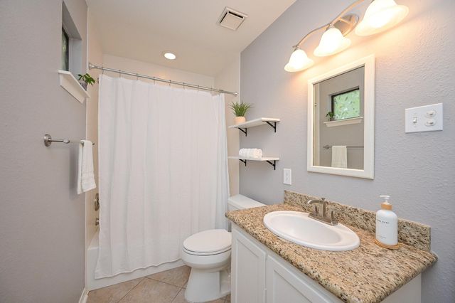 31 Gannet Hollow Place, The Woodlands, TX 77381