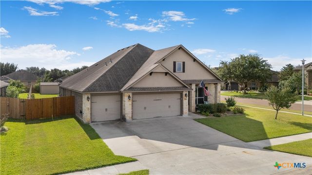 101 Sandstone Court, Victoria, TX 77904