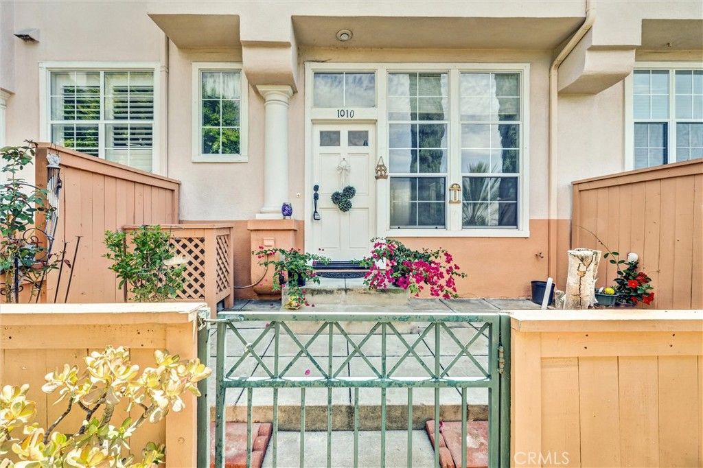 1010 S Volterra, Anaheim, CA 92808