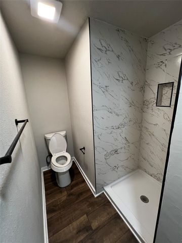 5815 Southseas Street, Houston, TX 77033