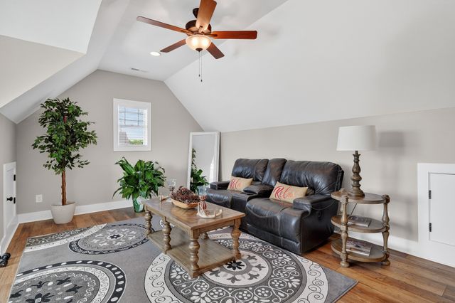5708 Mullendore Ct, Murfreesboro, TN 37127