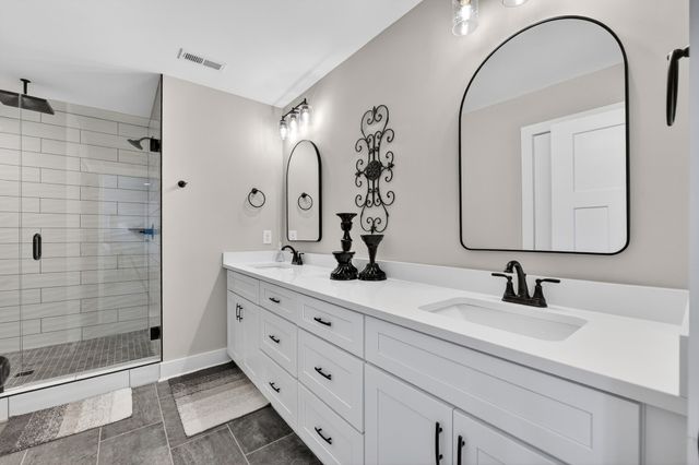 5708 Mullendore Ct, Murfreesboro, TN 37127