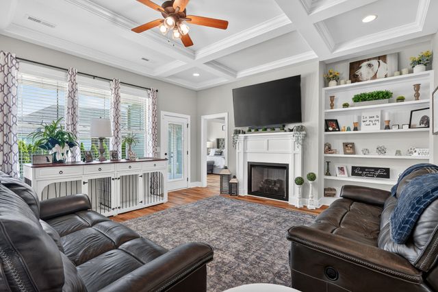 5708 Mullendore Ct, Murfreesboro, TN 37127