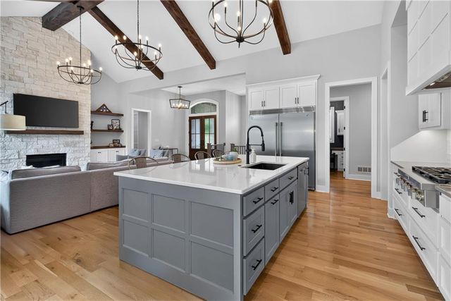 4761 NW Canyon Road, Lee's Summit, MO 64064