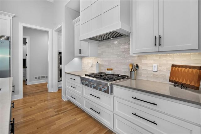 4761 NW Canyon Road, Lee's Summit, MO 64064