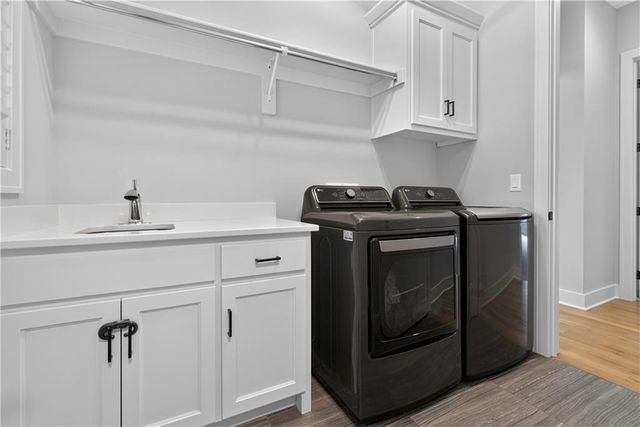 4761 NW Canyon Road, Lee's Summit, MO 64064