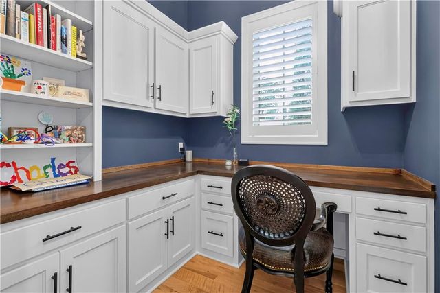 4761 NW Canyon Road, Lee's Summit, MO 64064