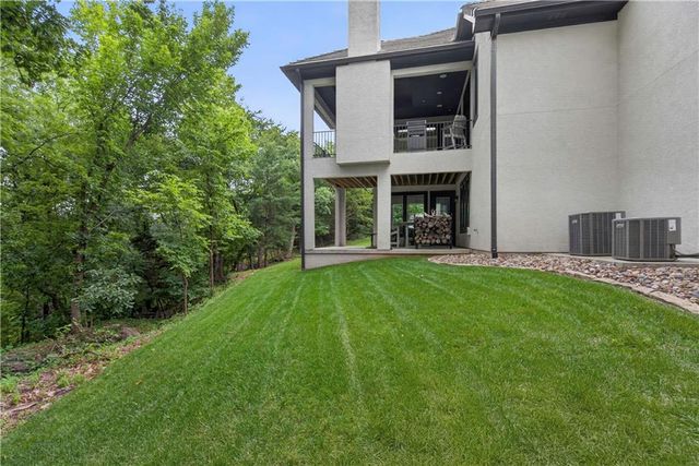 4761 NW Canyon Road, Lee's Summit, MO 64064