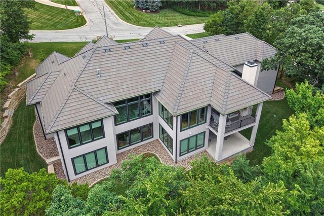 4761 NW Canyon Road, Lee's Summit, MO 64064