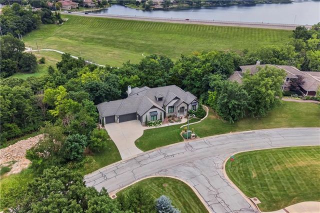 4761 NW Canyon Road, Lee's Summit, MO 64064