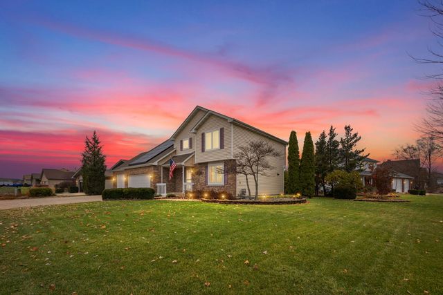 601 Edgewater Drive, Minooka, IL 60447