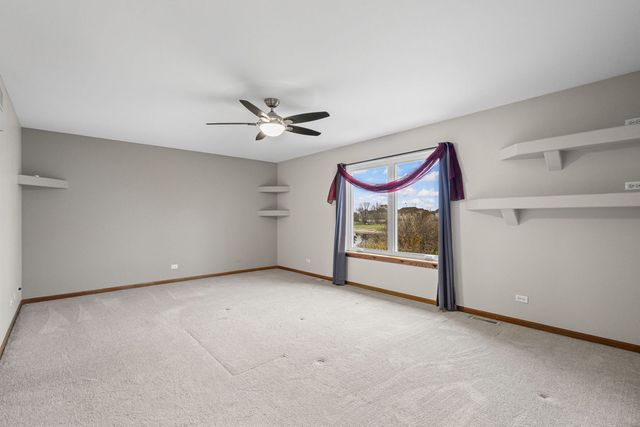 601 Edgewater Drive, Minooka, IL 60447