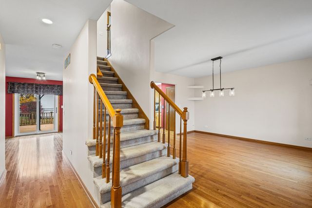 601 Edgewater Drive, Minooka, IL 60447