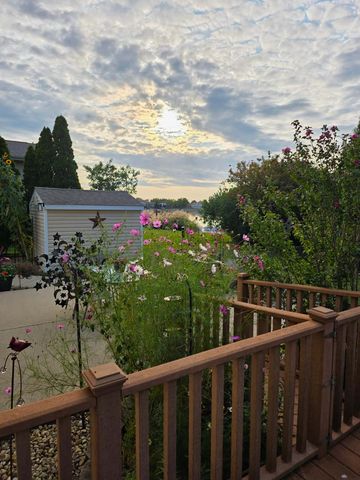 601 Edgewater Drive, Minooka, IL 60447