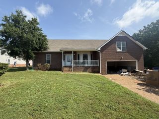1020 Willow Creek Dr, Goodlettsville, TN 37072