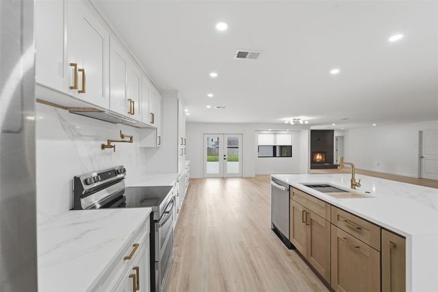 107 S HIGH STREET, Lake Mary, FL 32746