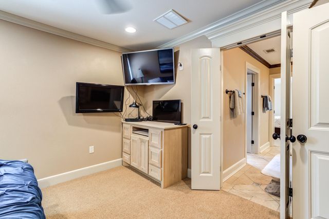 8 Tuscan Villas Circle, Lubbock, TX 79423