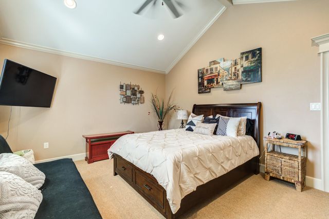 8 Tuscan Villas Circle, Lubbock, TX 79423