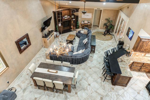 8 Tuscan Villas Circle, Lubbock, TX 79423